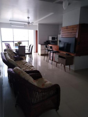 ap amplo com vista para mar com 3 suítes
